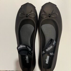 Melissa Women's Black Bow Ballet flats; never worn; size 8 US